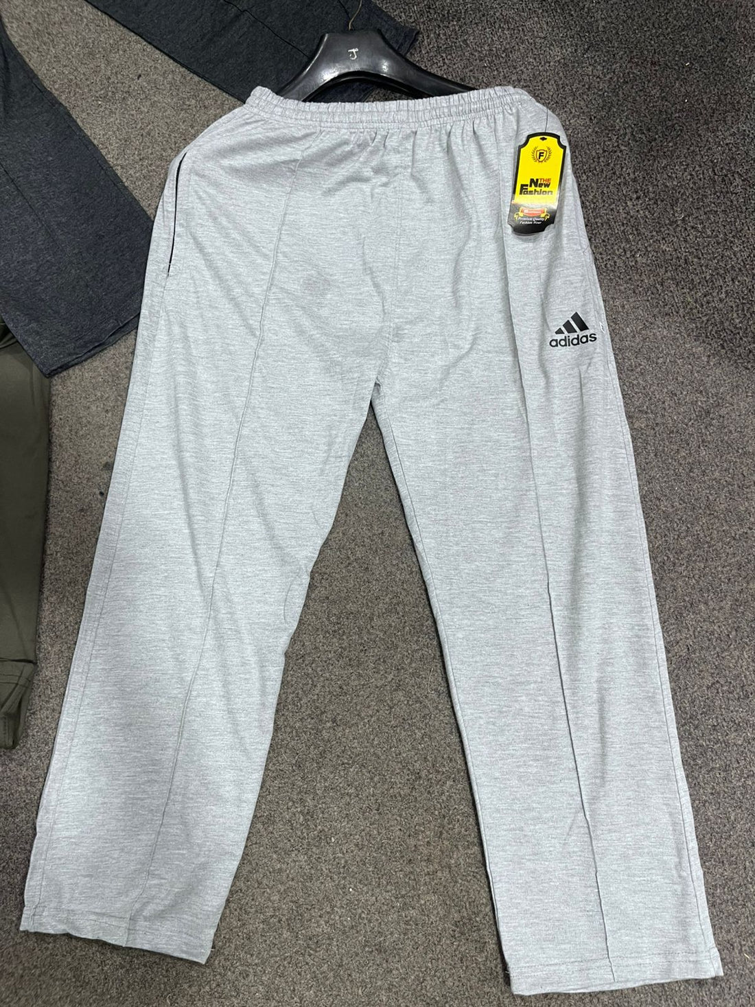 AJ Baggy plated trouser in jercey stuff